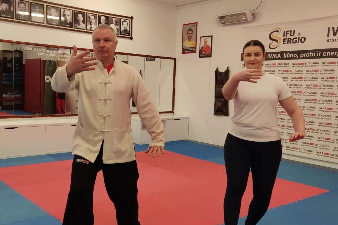 Loreta mokosi Tai Chi